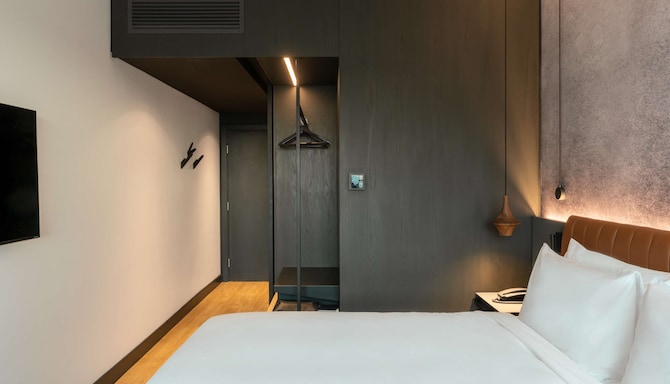 Radisson RED Johannesburg Rosebank - Standard Room