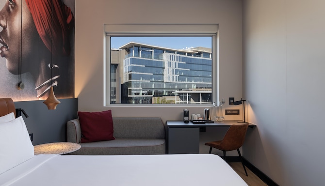 Radisson RED Johannesburg Rosebank - Standard View