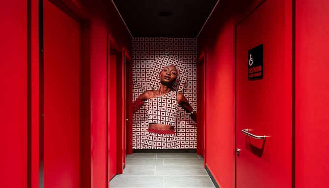 Radisson RED Johannesburg Rosebank - Public unisex bathroom