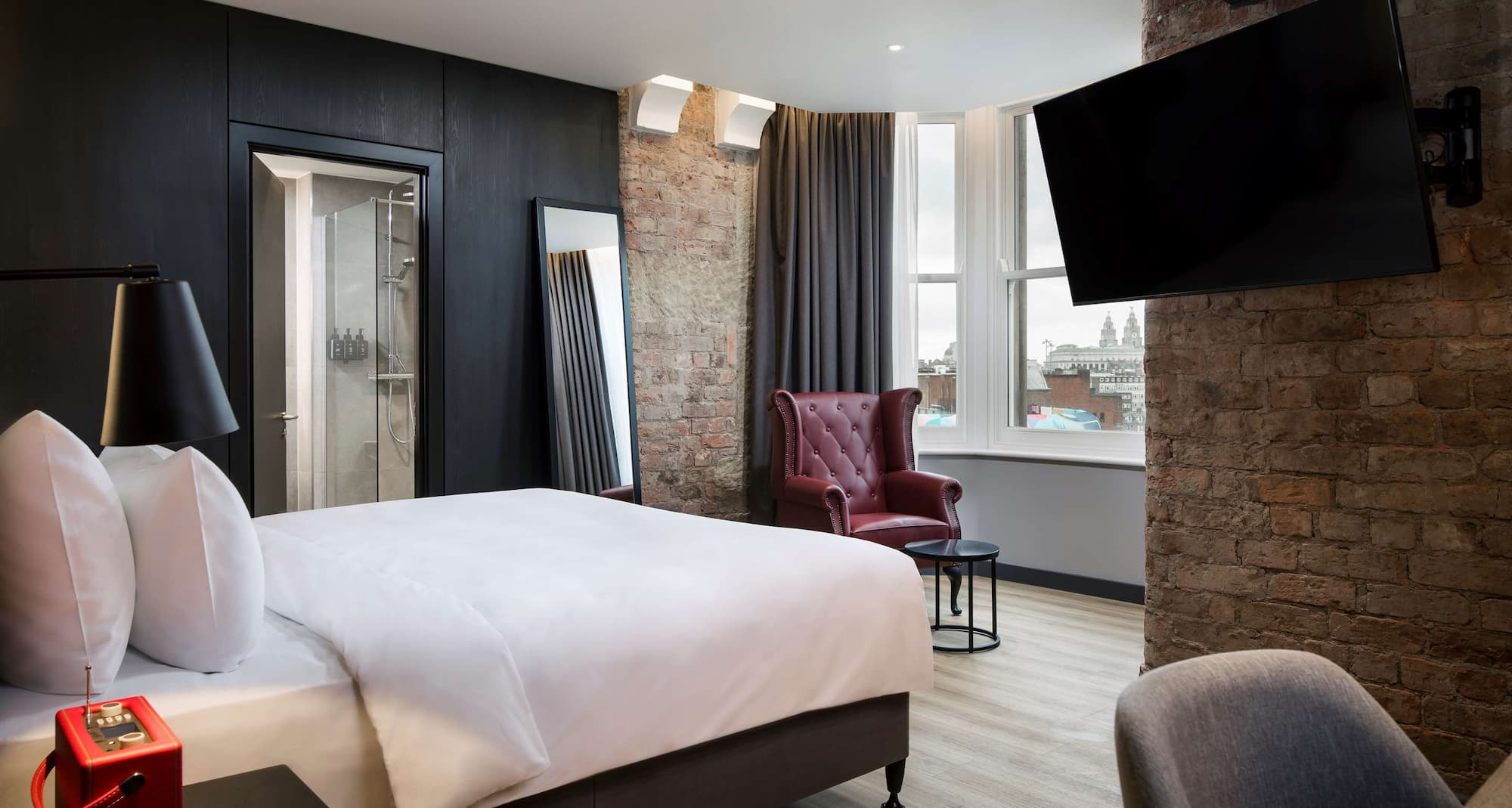 Radisson RED Liverpool - Premium Room - St George's View