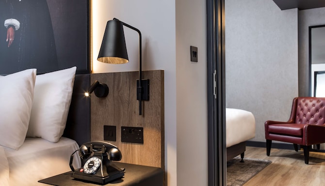 Radisson RED Liverpool - Hotellrom