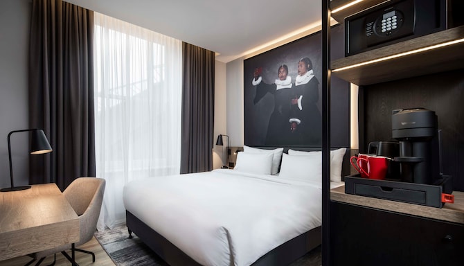 Radisson RED Liverpool - Hotellrom