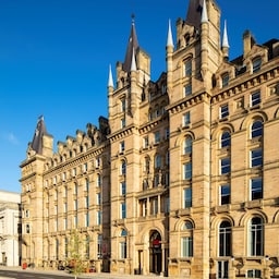Radisson RED Liverpool - Hotel façade