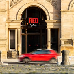 Radisson RED Liverpool - Hotel entrance
