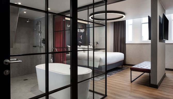 Radisson RED Liverpool - Suite badekar