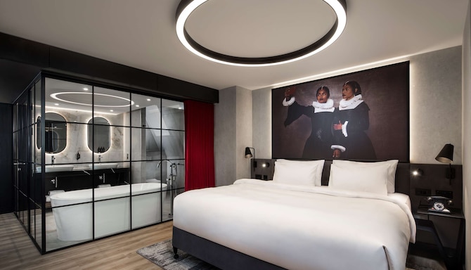 Cozy rooms and suites in Liverpool | Radisson RED Liverpool