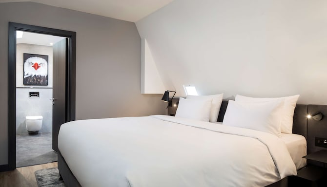 Radisson RED Liverpool - Suite