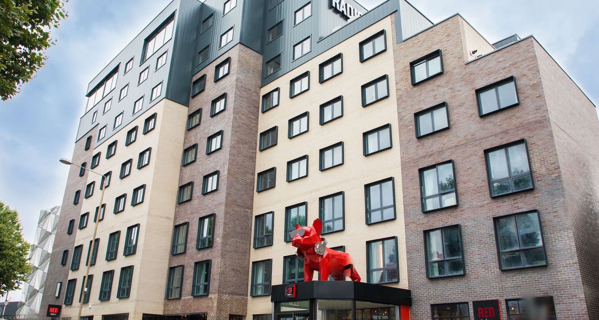 Radisson RED London Greenwich The 02 - Exterior