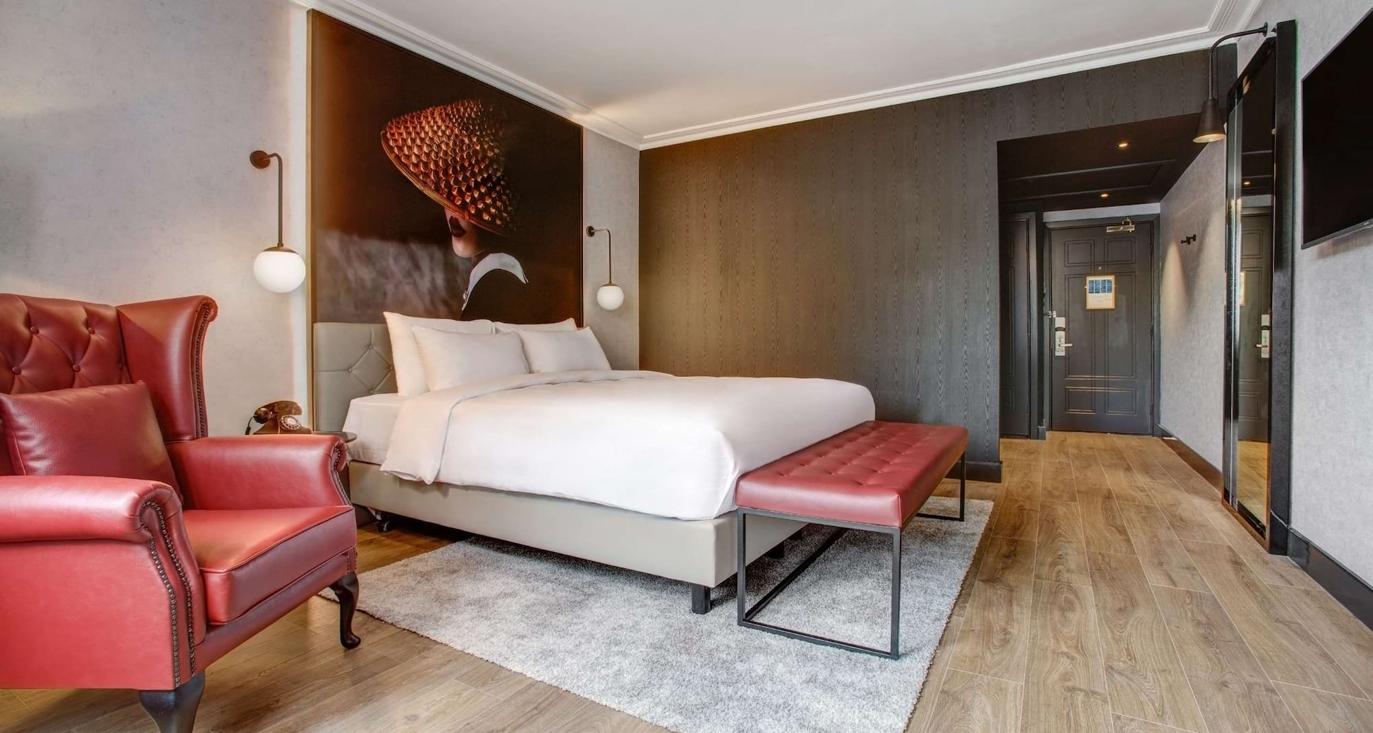 Radisson RED London Heathrow - Guest Room