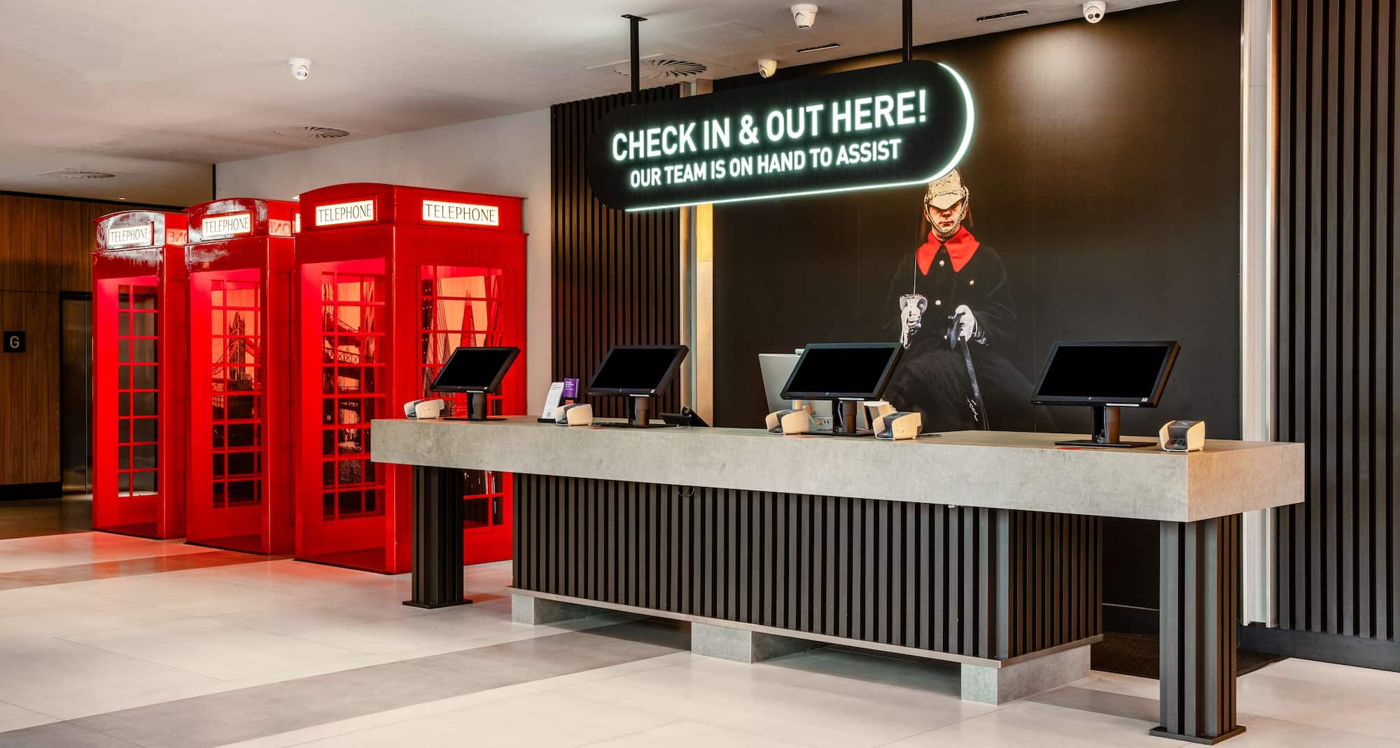 Radisson RED London Heathrow - Self check-in desks