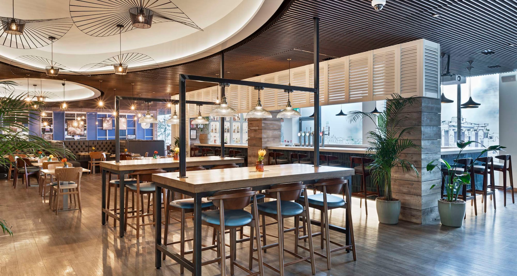 Radisson RED London Heathrow - RadissonHeathrow