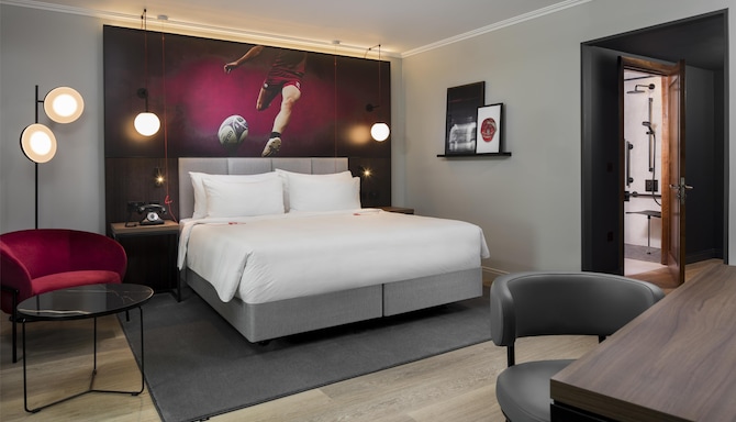 Radisson RED London Twickenham - Standard King Accessible