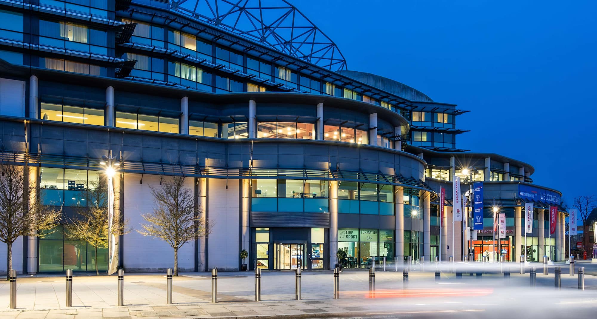 Radisson RED London Twickenham - Exterior Evening