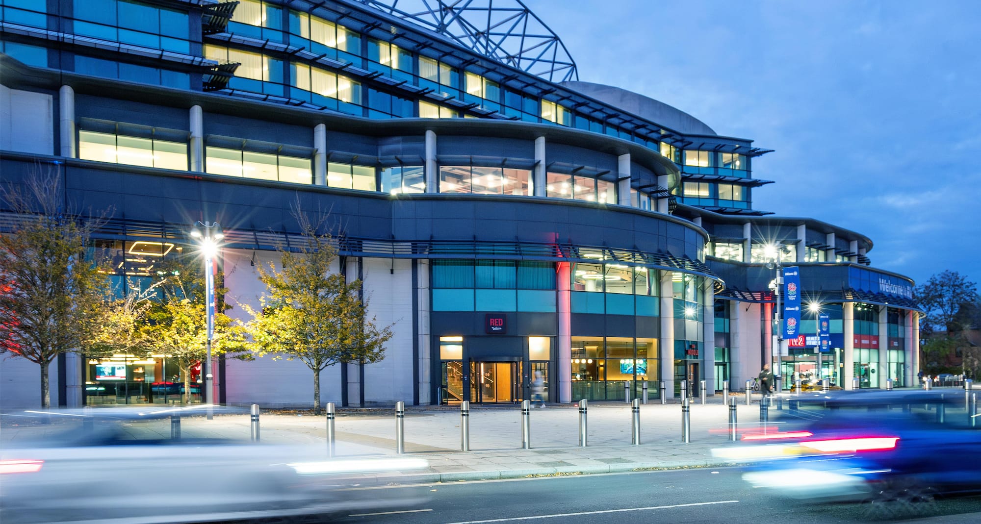 Radisson RED London Twickenham - Hotel Exterior