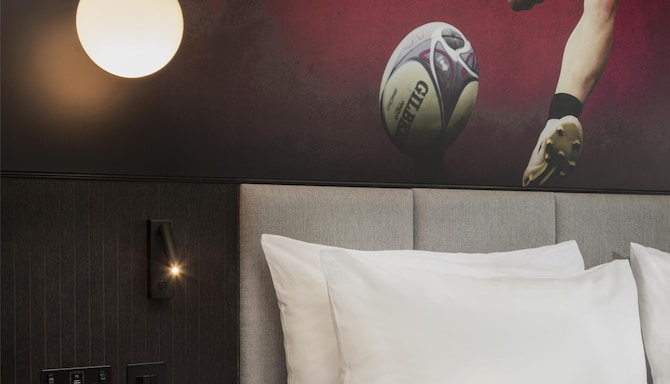 Radisson RED London Twickenham - Bedroom Detail