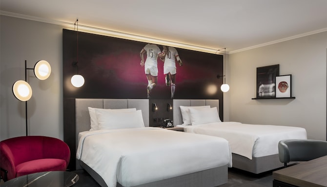 Radisson RED London Twickenham - Family Room
