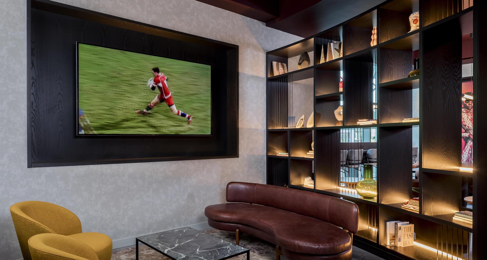 Radisson RED London Twickenham - The Hub