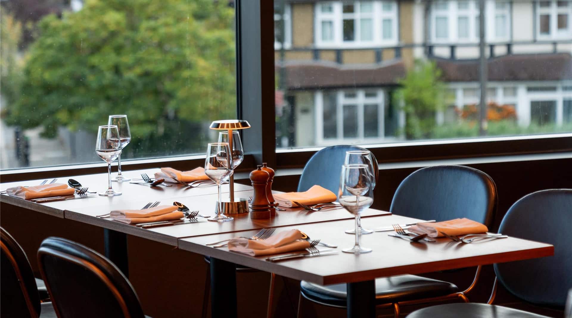 Radisson RED London Twickenham - The Loft Events and Hospitality