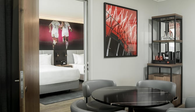 Radisson RED London Twickenham - Legends Suite Interconnecting
