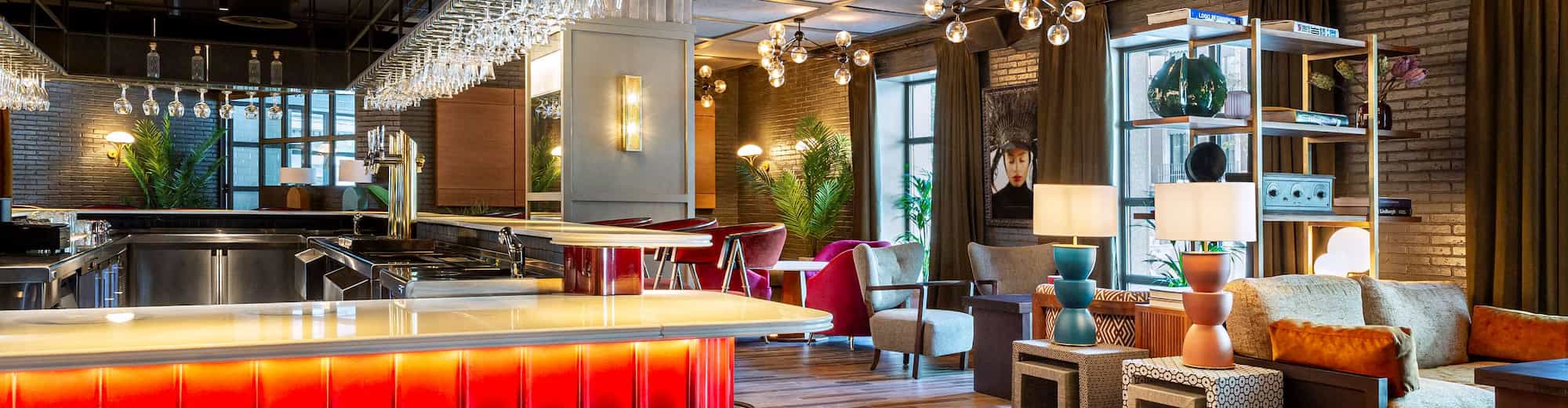 Radisson RED Madrid - Bar Oso Rojo