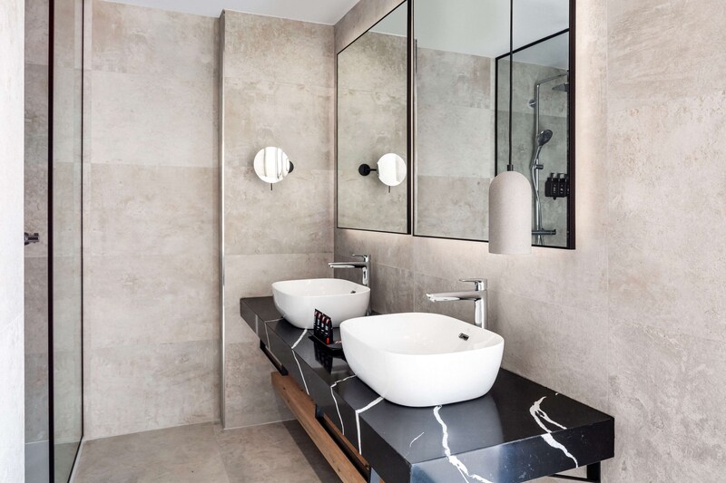 Comfortable and cool rooms in Madrid city center Radisson RED Madrid