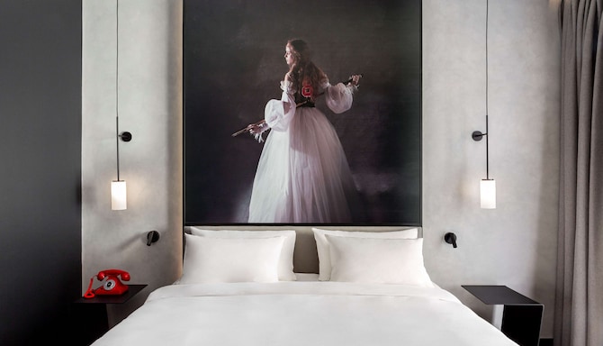 Radisson RED Madrid - Habitaciones/Alojamientos