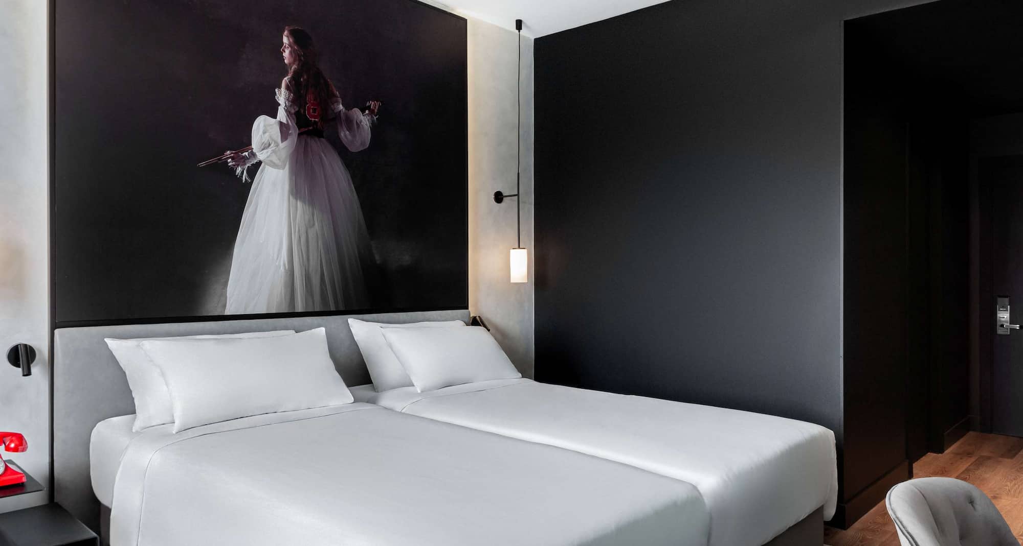 Radisson RED Madrid - Superior Room - Twin Beds