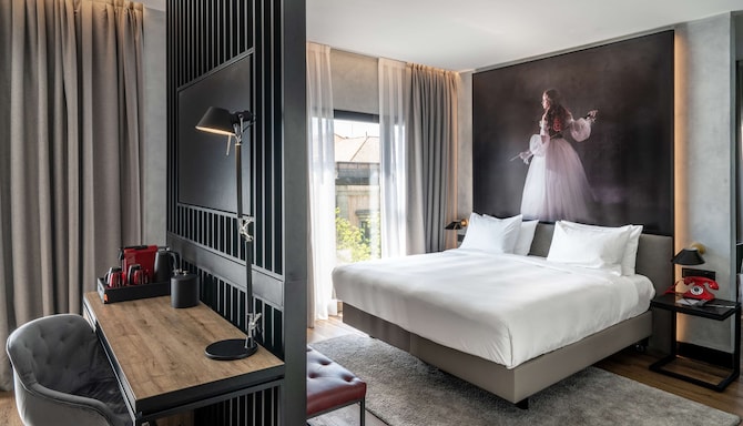 Radisson RED Madrid - Habitaciones/Alojamientos