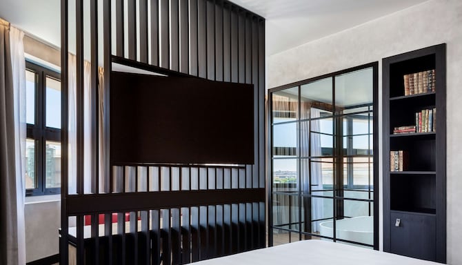 Radisson RED Madrid - Suite