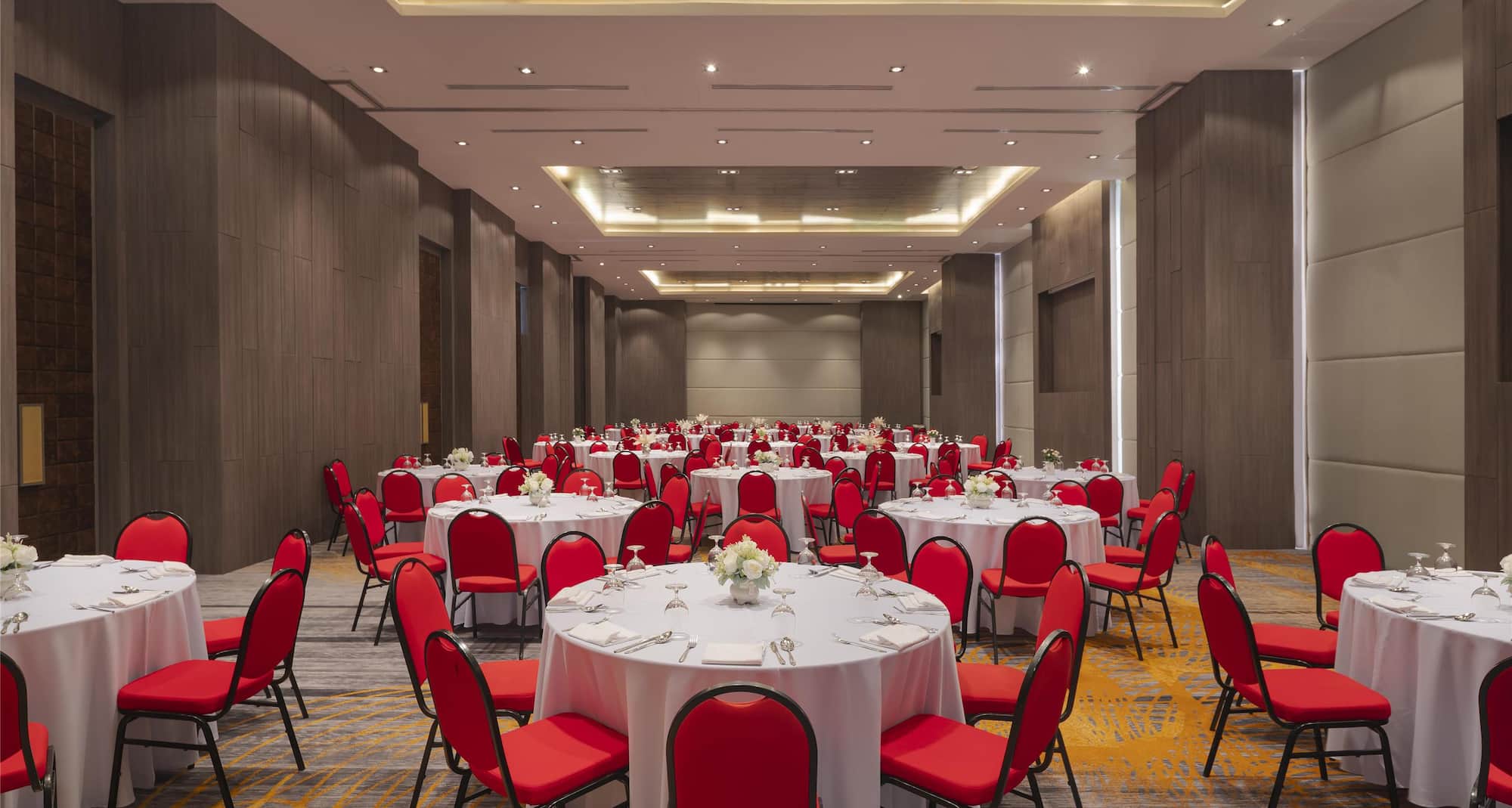 Radisson RED Phuket Patong Beach - Banquet Dinner setup