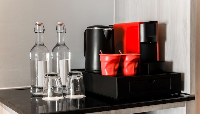 Radisson RED Phuket Patong Beach - Deluxe Room amenities