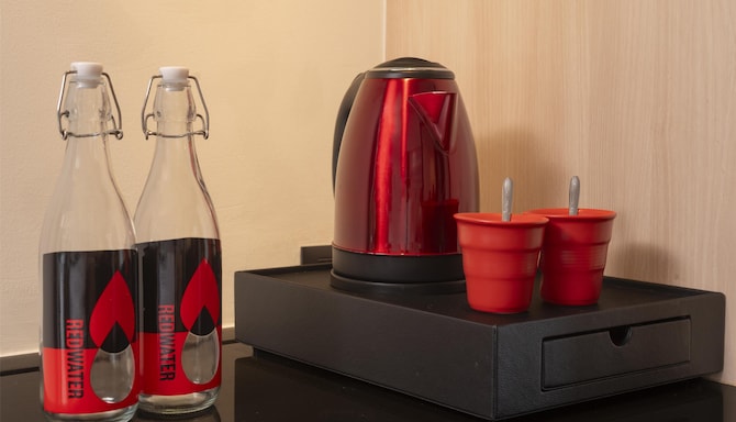 Radisson RED Phuket Patong Beach - Deluxe King Amenities