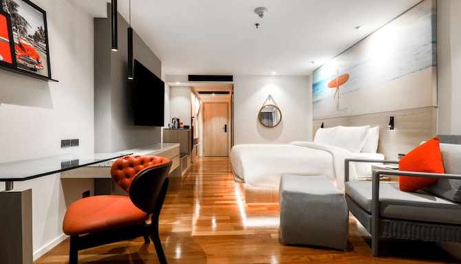 Radisson RED Phuket Patong Beach - Standard Room