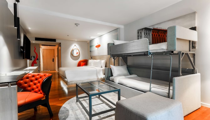 Radisson RED Phuket Patong Beach - Family Room