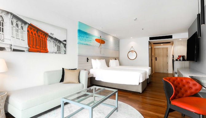 Radisson RED Phuket Patong Beach - Deluxe Room