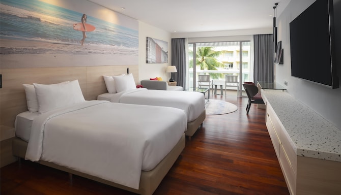 Radisson RED Phuket Patong Beach - Deluxe Twin