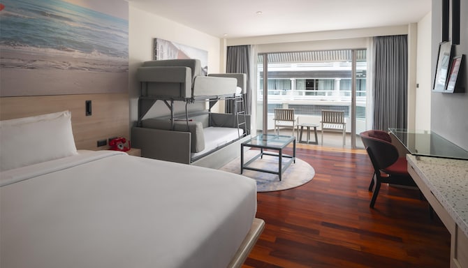 Radisson RED Phuket Patong Beach - Family Room
