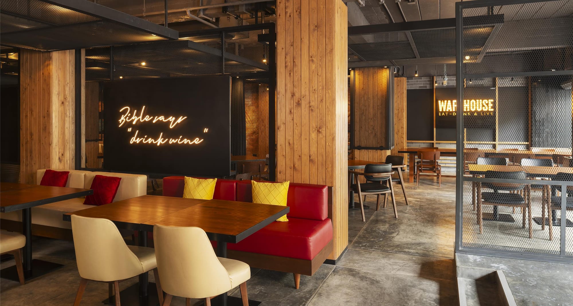 Radisson RED Phuket Patong Beach - WAREHOUSE