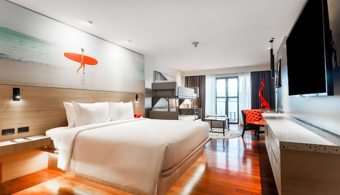 Radisson RED Phuket Patong Beach - Family Room