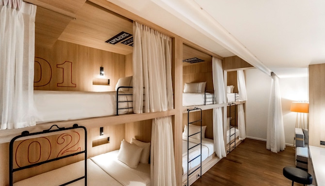 Radisson RED Phuket Patong Beach - RED Suite