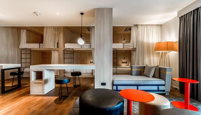 Radisson RED Phuket Patong Beach - RED Suite