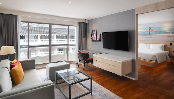 Radisson RED Phuket Patong Beach - Family Suite