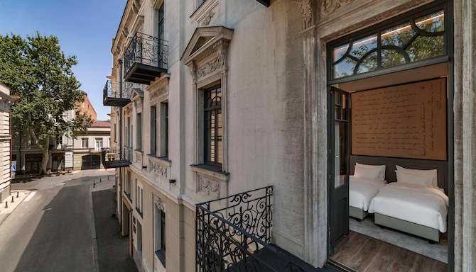 Radisson RED Tbilisi - Гостевые номера