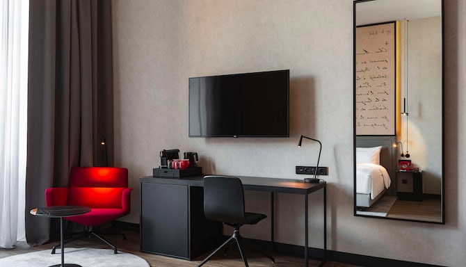 Radisson RED Tbilisi - Гостевые номера