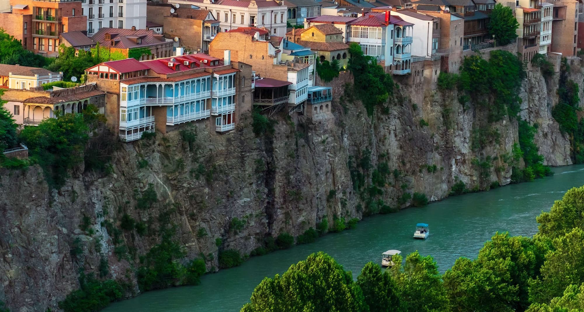 Radisson RED Tbilisi - Metekhi Cliff