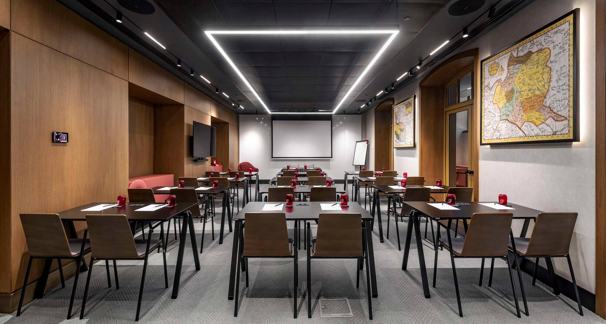 Radisson RED Tbilisi - Doonia meeting room classroom set-up