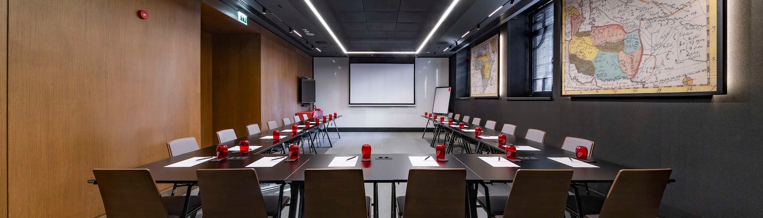 Radisson RED Tbilisi - Unica meeting room U-shape set-up