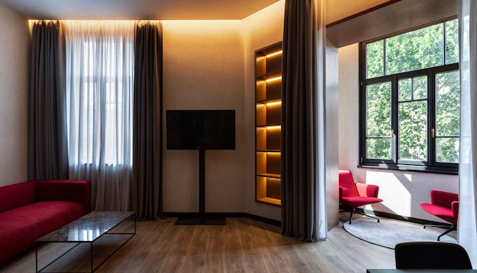 Radisson RED Tbilisi - Люкс