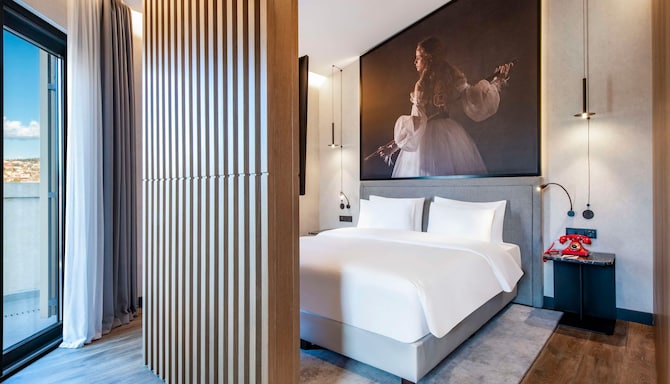 Radisson RED Tbilisi - Люкс