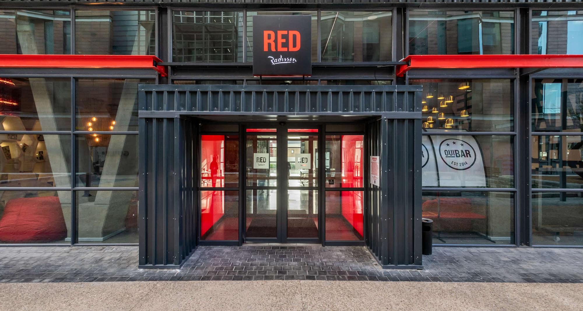Radisson RED V&A Waterfront, Kapstadt – Eingang